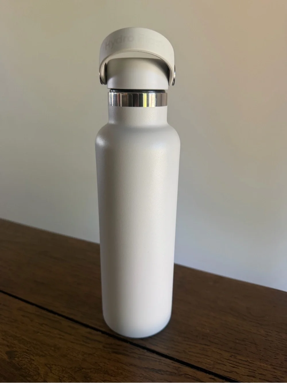 New Hydro Flask Insulated 21 oz Birch Grey Water Bottle with Flex Cap